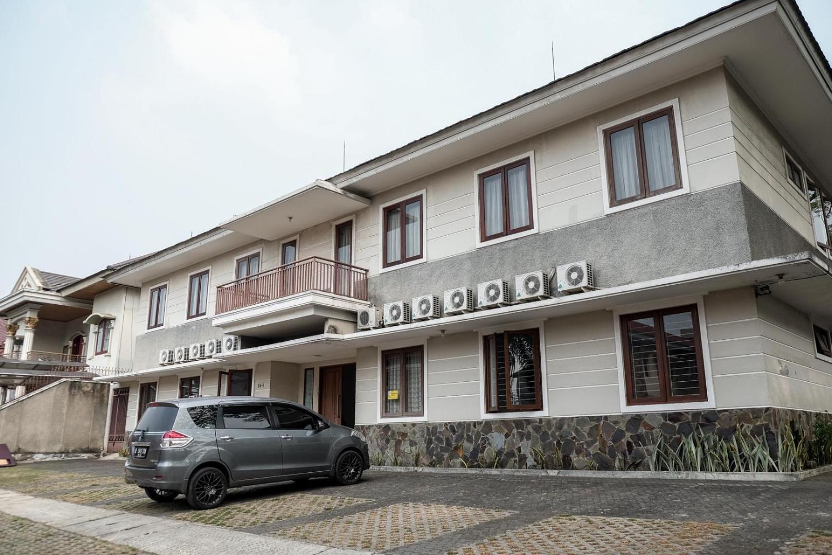 Reddoorz Near Supermall Karawaci 2 Tangerang Buitenkant foto